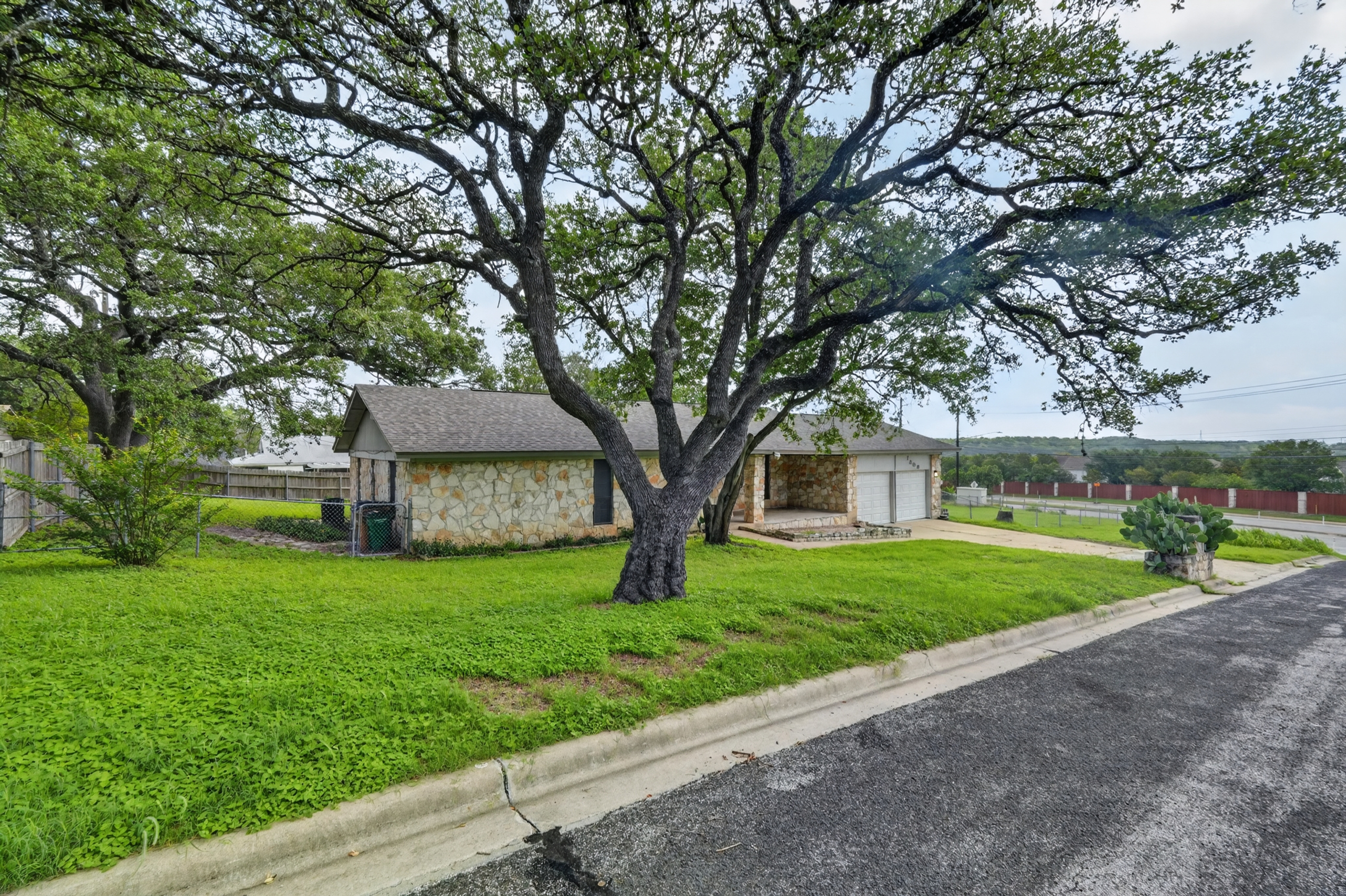 Photo 5 of 1308 May Drive in Austin, Texas
